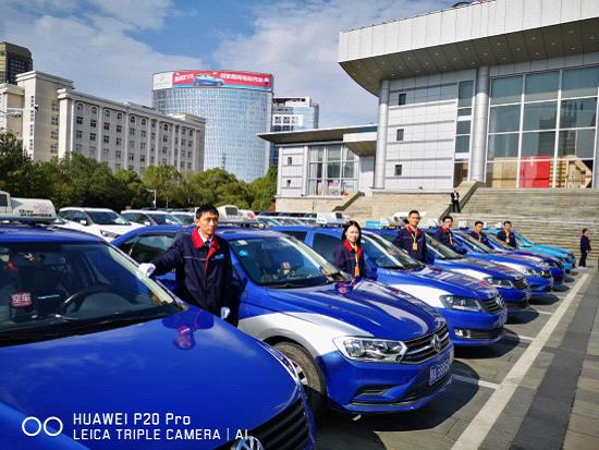 江西長(zhǎng)運(yùn)出租汽車有限公司、南昌長(zhǎng)運(yùn)榮獲全市交通運(yùn)輸行業(yè)“三大攻堅(jiān)戰(zhàn)”優(yōu)勝企業(yè)