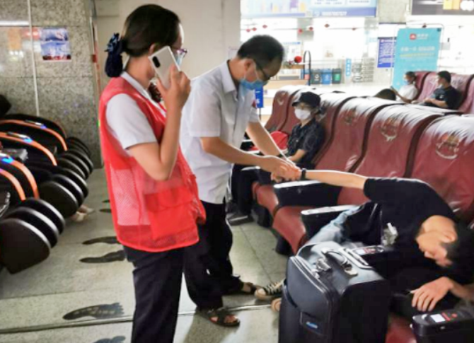 都市城際公交:心系乘客解危難 傾心為民辦實事