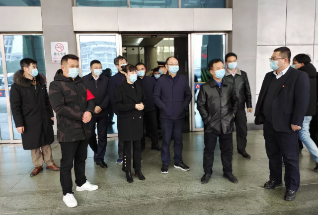 省交通運(yùn)輸廳領(lǐng)導(dǎo)督查九江汽車(chē)站春運(yùn)工作