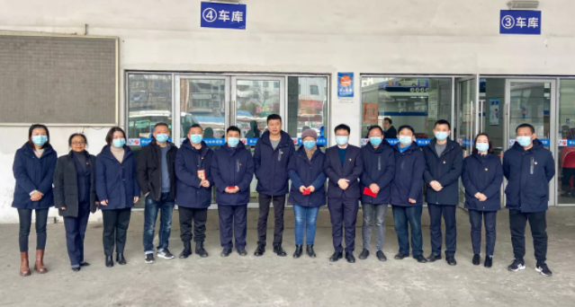 江西長運多家子公司開展慰問困難職工活動(二)