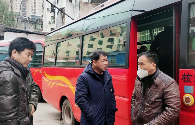 鷹潭長運(yùn) 筑好農(nóng)村客運(yùn)“安全墻” 確保群眾平安出行