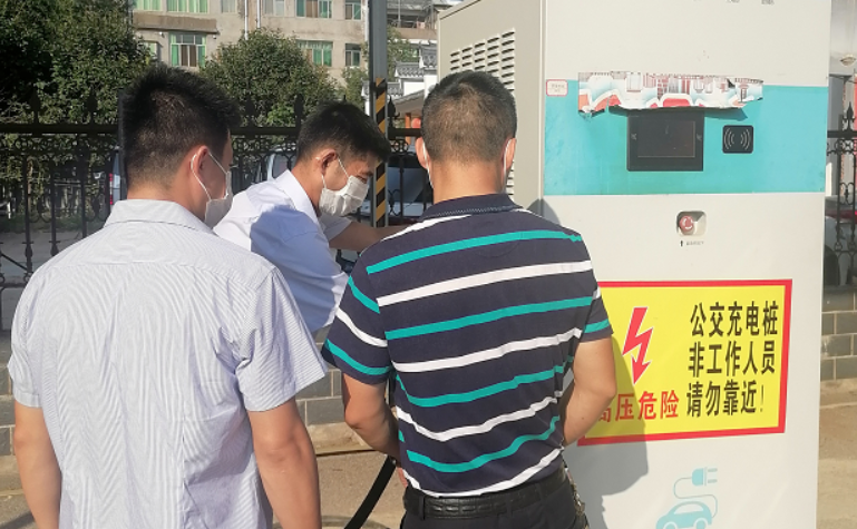 景德鎮(zhèn)長運     開展全面安全、機務、疫情防控工作大檢查