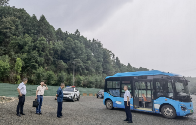 婺源公交    多部門聯(lián)合開(kāi)展城市公交線路及站點(diǎn)優(yōu)化調(diào)研