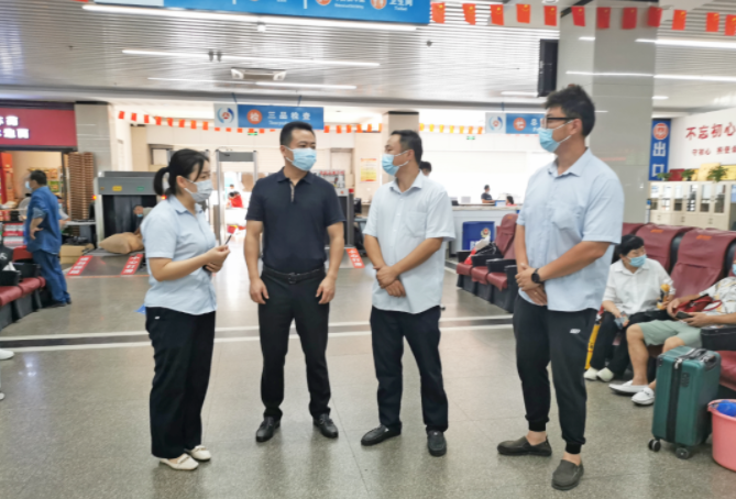 王曉深入都市城際公交、長(zhǎng)運(yùn)物業(yè)督導(dǎo)國(guó)慶期間安全生產(chǎn)等工作