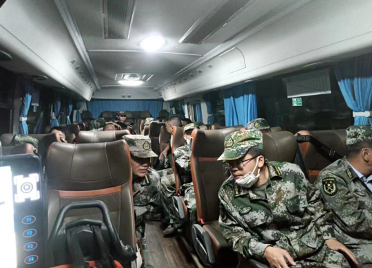 撫州長運(yùn) 樂安分公司聞令而動 運(yùn)送預(yù)備役奔赴一線救火