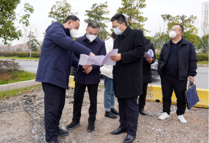 劉磊督導(dǎo)鷹潭長運、鷹潭公交春運工作 肖良芝陪同