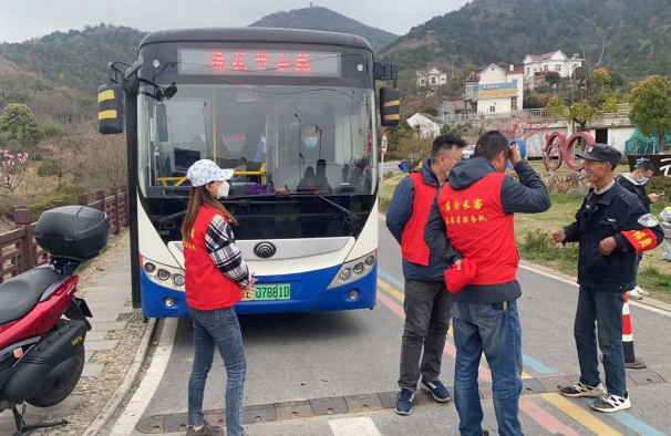 馬鞍山長(zhǎng)客：當(dāng)涂長(zhǎng)客開(kāi)行“桃花節(jié)”專(zhuān)線(xiàn) 助力游客踏春賞花