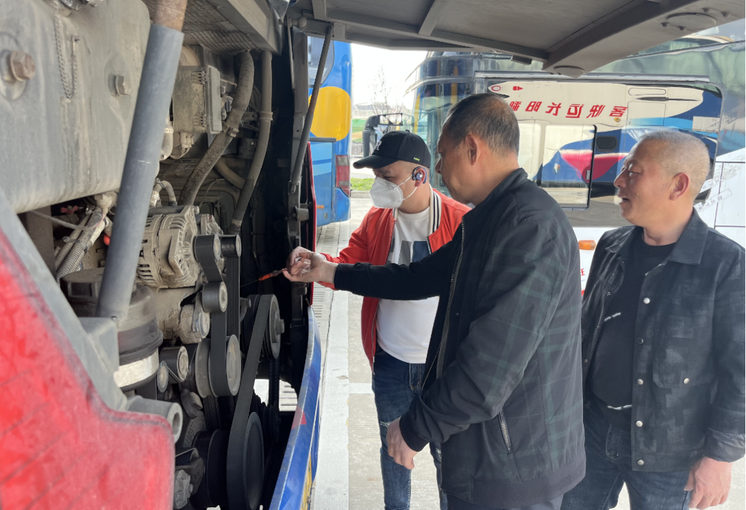 鄱陽長(zhǎng)運(yùn)：客運(yùn)分公司開展雨季安全隱患大排查