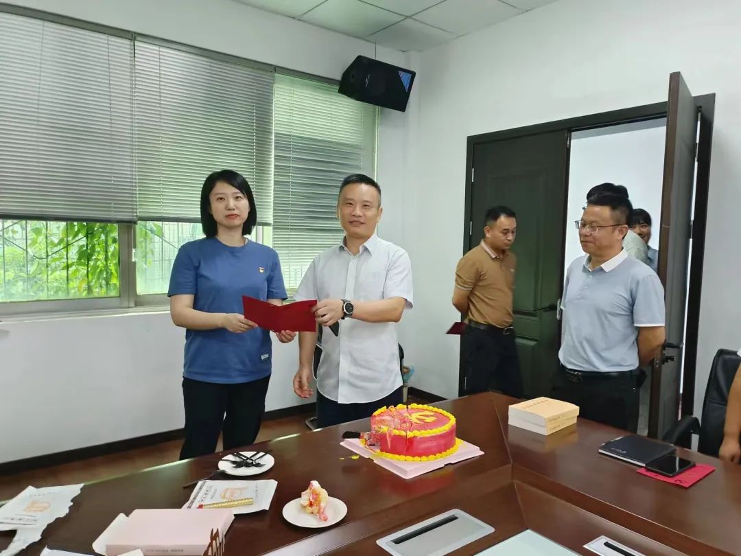 景德鎮(zhèn)長運(yùn)：機(jī)關(guān)支部開展主題黨日活動(dòng)