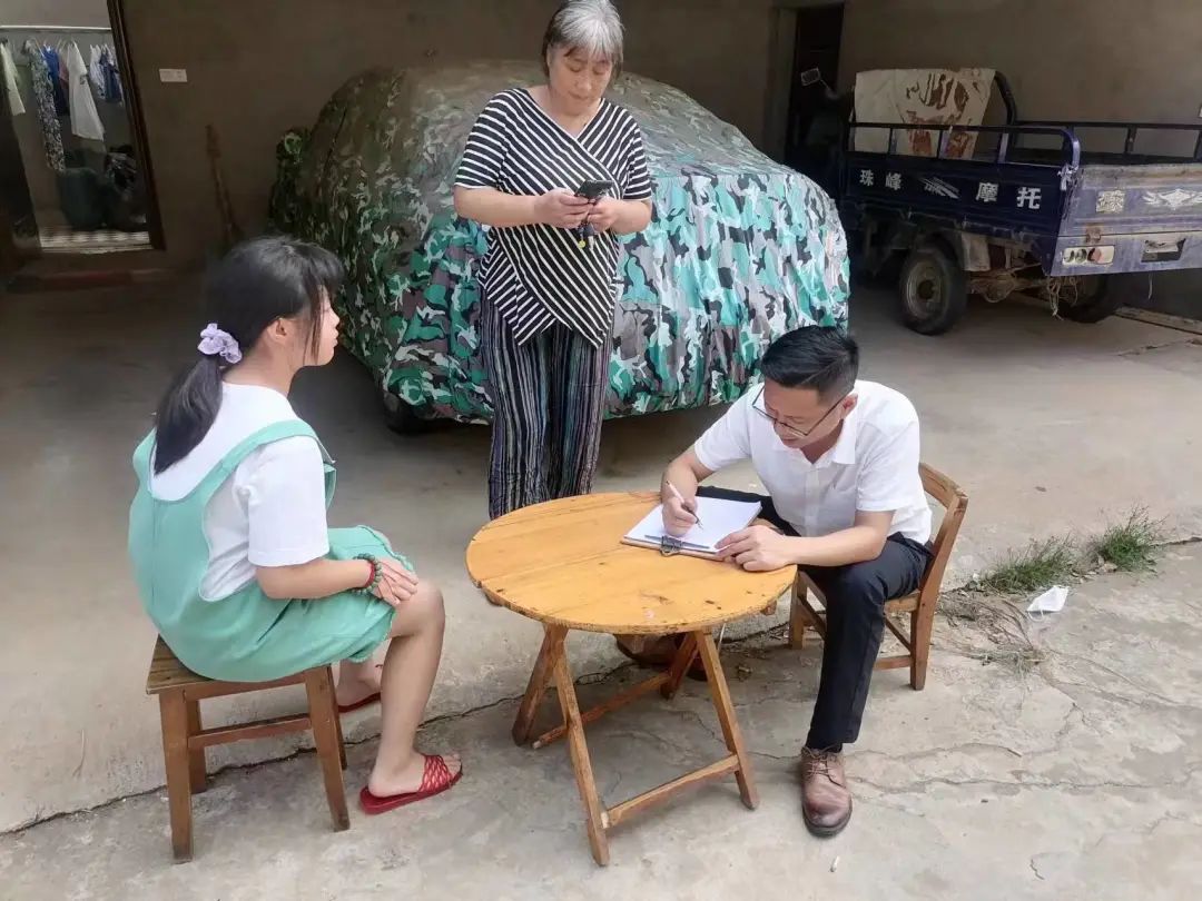 九江長運(yùn):下鄉(xiāng)辦卡 服務(wù)上門