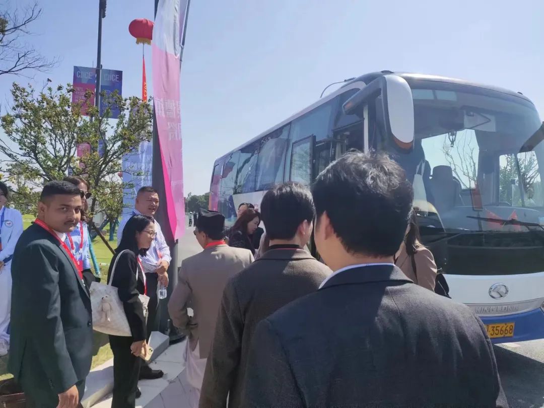 景德鎮(zhèn)長(zhǎng)運(yùn):助力瓷博會(huì) 完成后勤運(yùn)輸保障任務(wù)