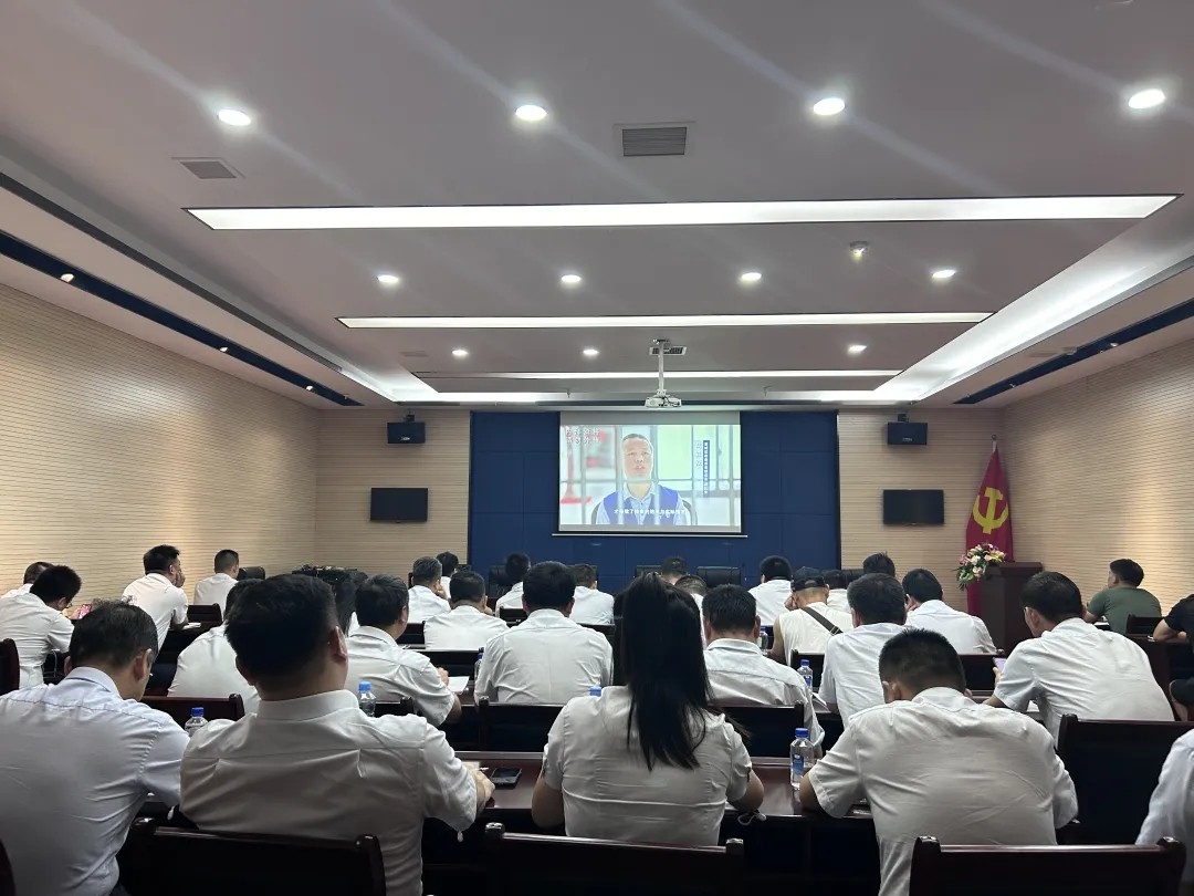 都市城際公交、大通物流：開(kāi)展安全知識(shí)培訓(xùn)