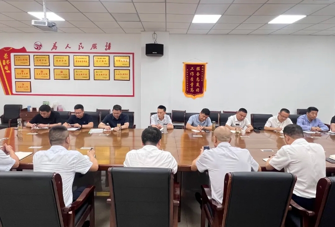 黃俊、占梁一行到鄱陽長運檢查指導工作