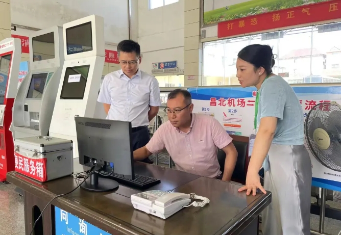 肖良芝督導(dǎo)撫州長運(yùn)、鷹潭公司國慶節(jié)前安全生產(chǎn)工作