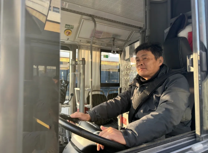 馬鞍山長客：公交司機冷靜處置 乘客突發(fā)疾病轉(zhuǎn)危為安