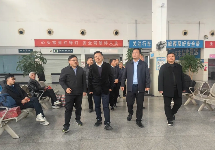 章勇、王曉一行督導新余公司春運工作