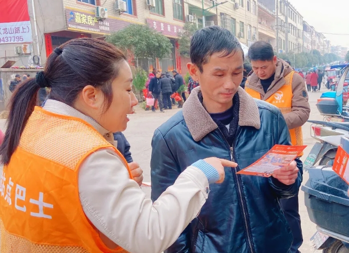 撫州長運 東鄉(xiāng)分公司開展站點巴士宣傳推廣活動