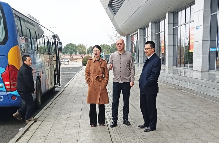 吉安公司赴撫州長運、鷹潭公交考察學(xué)習(xí) 肖良芝參加調(diào)研