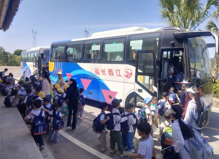 撫州長運：金溪分公司助力春游研學(xué)出行