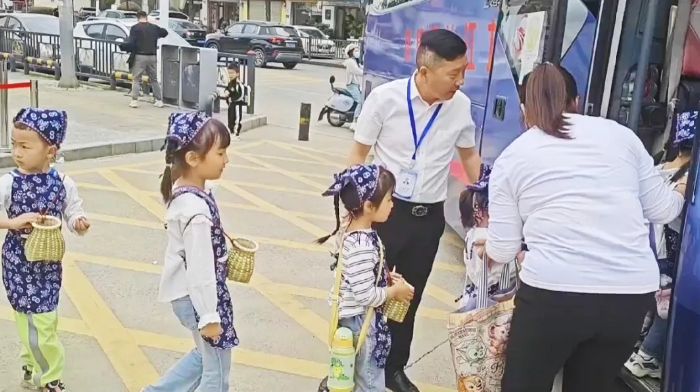 九江長運(yùn)：護(hù)送萌娃研學(xué)之旅