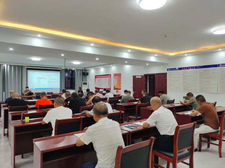 撫州長(zhǎng)運(yùn)：崇仁分公司開展車輛拋錨應(yīng)急培訓(xùn)