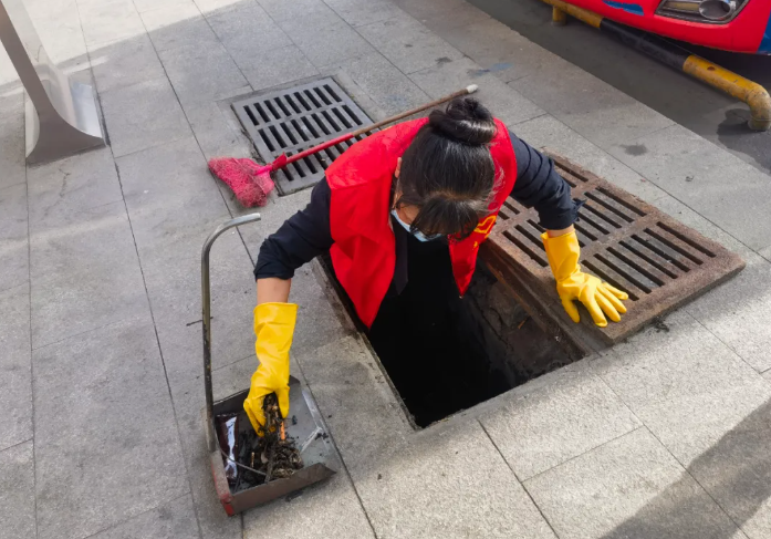 都市城際公交:弘揚雷鋒精神 踐行文明服務(wù)理念