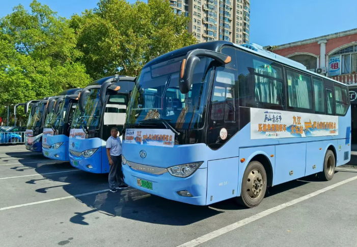九江長運(yùn)：“綠色通道”+周密部署，廬山公交助力音樂節(jié)出行無憂